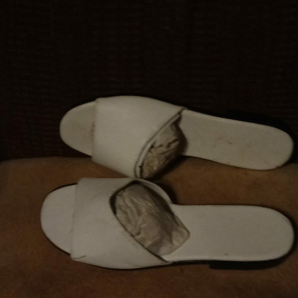 Shoes - Picture 2 of 3
